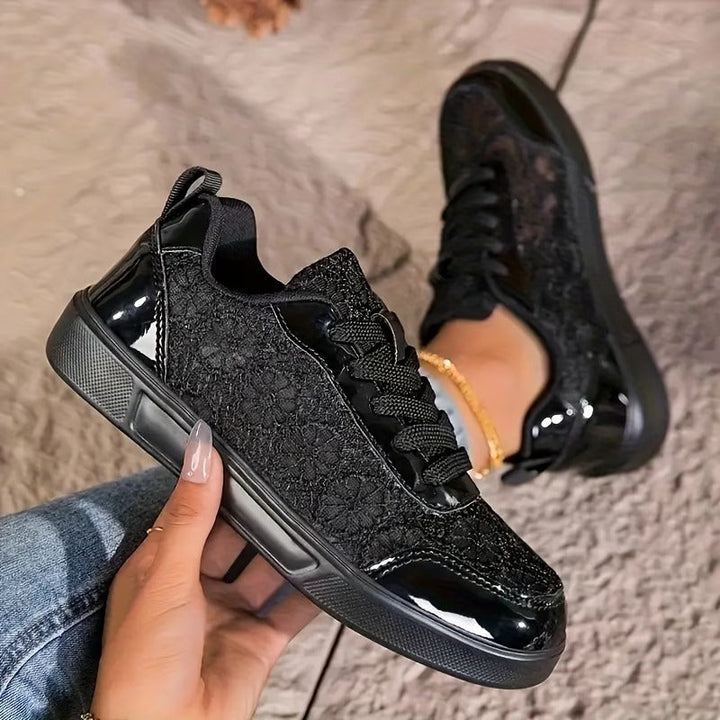 Lazo | Zapatillas de Encaje Floral