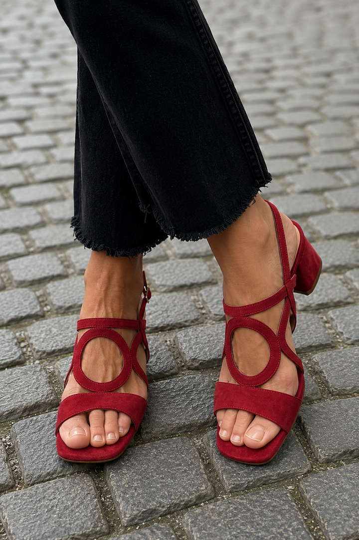 Sandalias con punta cuadrada y corte redondo